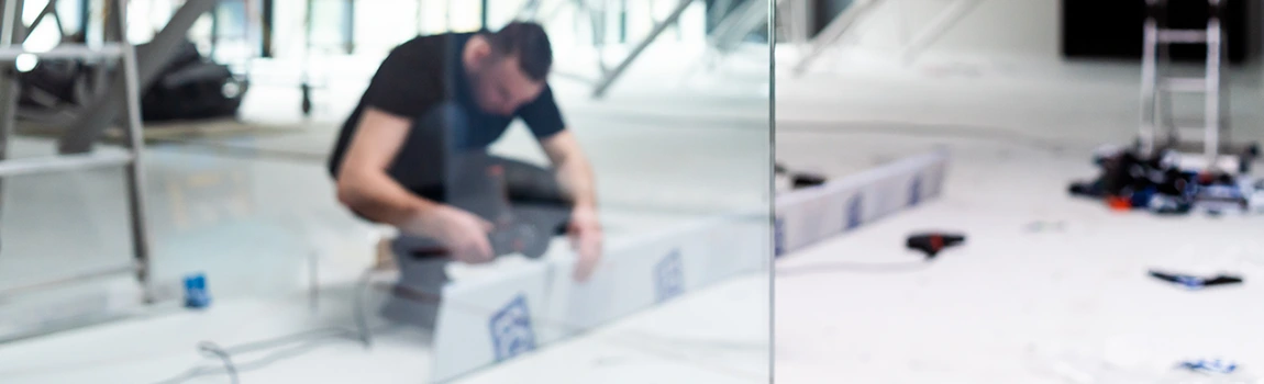 Emergency Commercial Glass Repair in Pinewood, FL