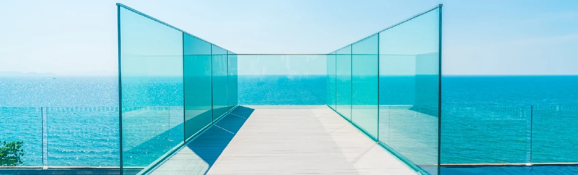 Customized Glass Pool Fence Repair Services in Pinewood