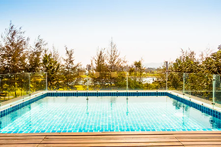 Cost of Glass Pool Fence Repair in Pinewood