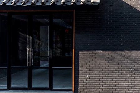 Storefront Glass Installers in Pinewood, FL